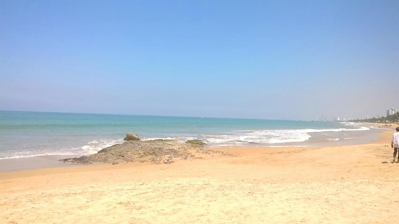 Ranveli Beach Resort Dehiwala-Mont Lavinia Extérieur photo
