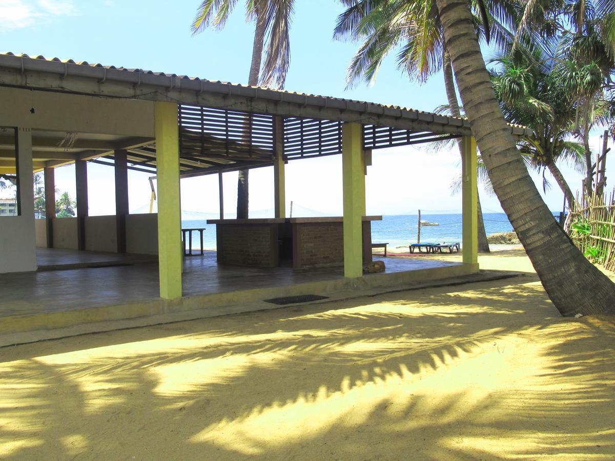 Ranveli Beach Resort Dehiwala-Mont Lavinia Extérieur photo