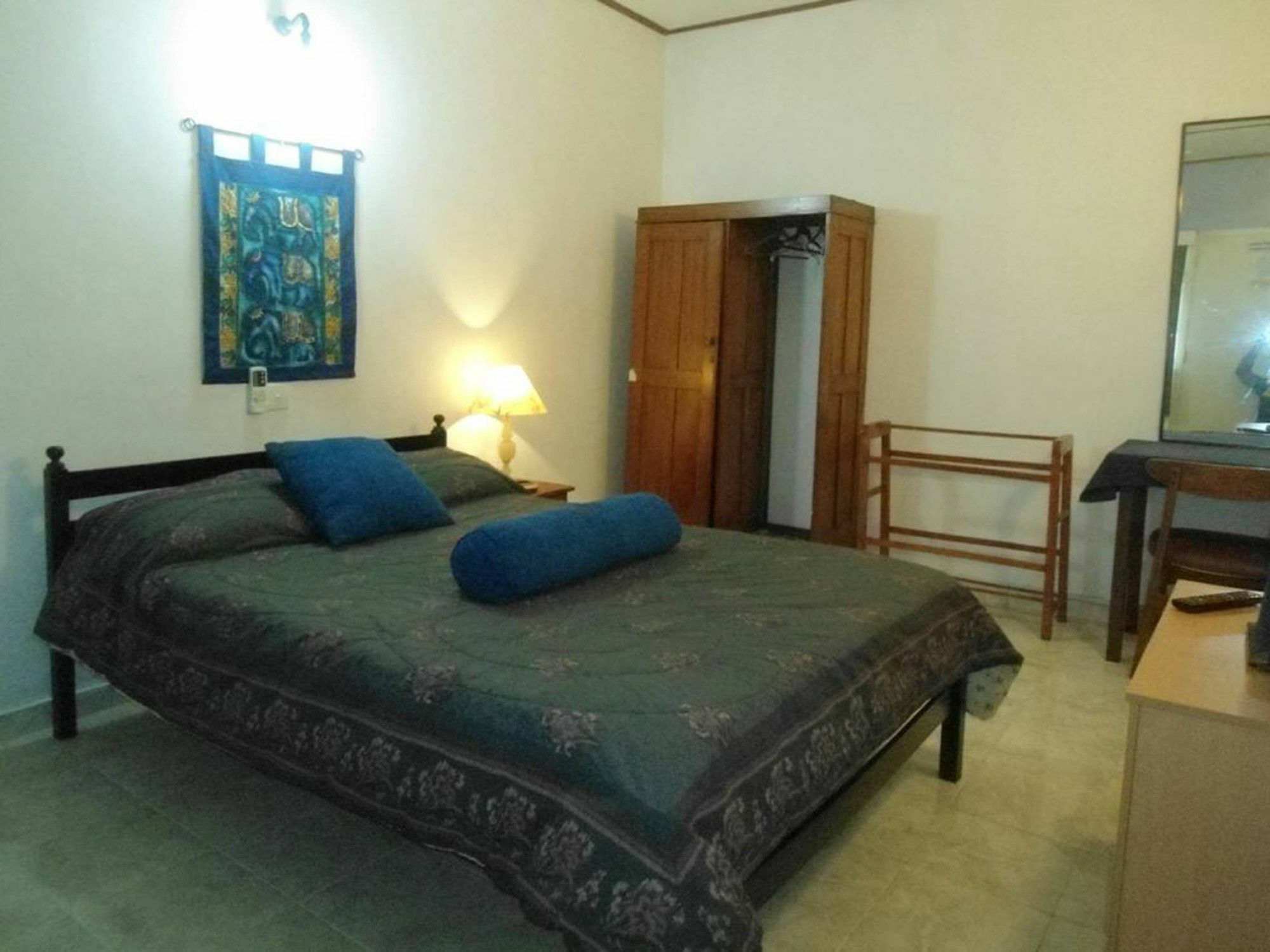 Ranveli Beach Resort Dehiwala-Mont Lavinia Extérieur photo