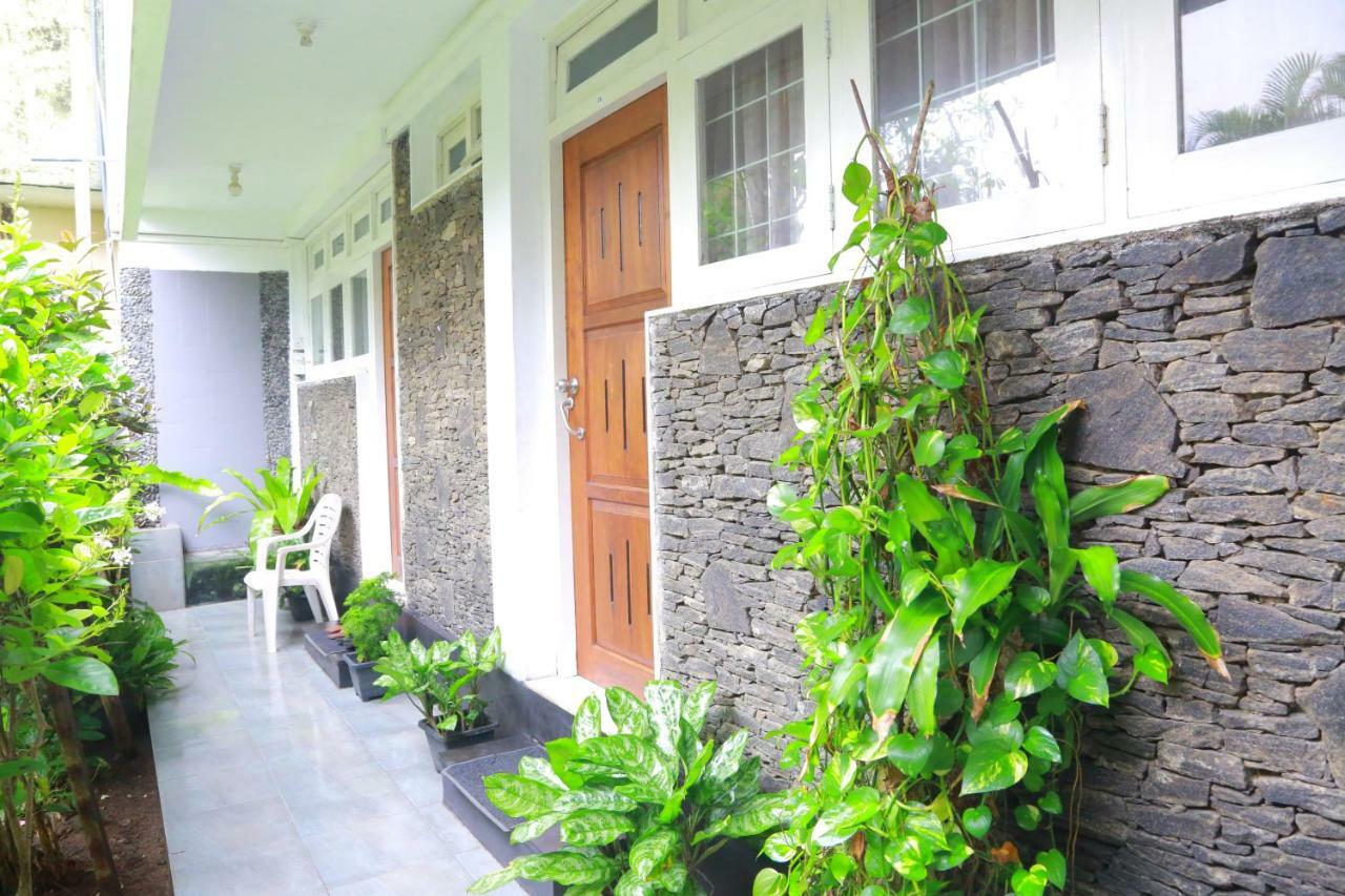 Ranveli Beach Resort Dehiwala-Mont Lavinia Extérieur photo